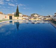 Бунгало 53 кв.м в Торревьехе с террасой у моря