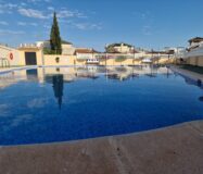 Бунгало 53 кв.м в Торревьехе с террасой у моря