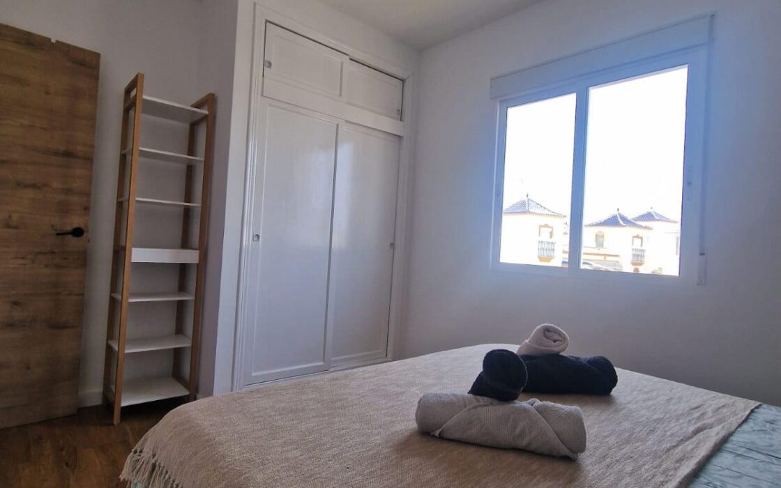 Бунгало 53 кв.м в Торревьехе с террасой у моря