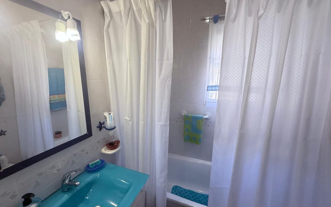 Бунгало 70 кв.м в Ориуэла Косте у моря с 3 спальнями