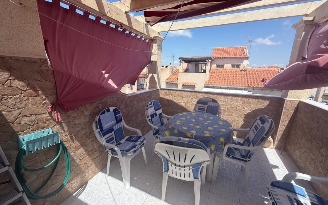 Бунгало 70 кв.м в Ориуэла Косте у моря с 3 спальнями