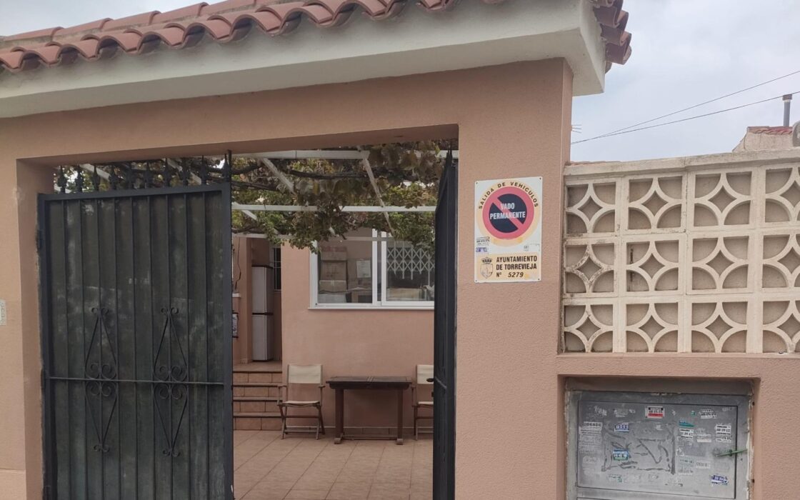 Бунгало с террасой в Лос-Анджелесе, 2 спальни, 60 кв.м