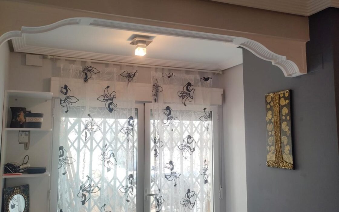 Бунгало с террасой в Лос-Анджелесе, 2 спальни, 60 кв.м