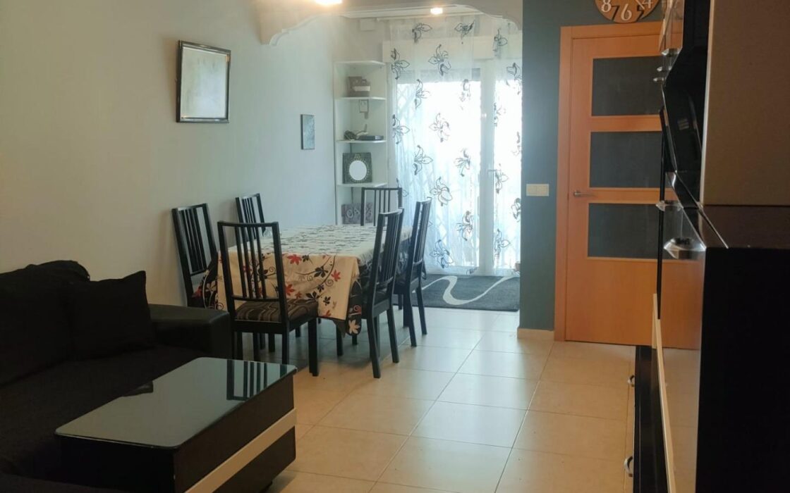 Бунгало с террасой в Лос-Анджелесе, 2 спальни, 60 кв.м