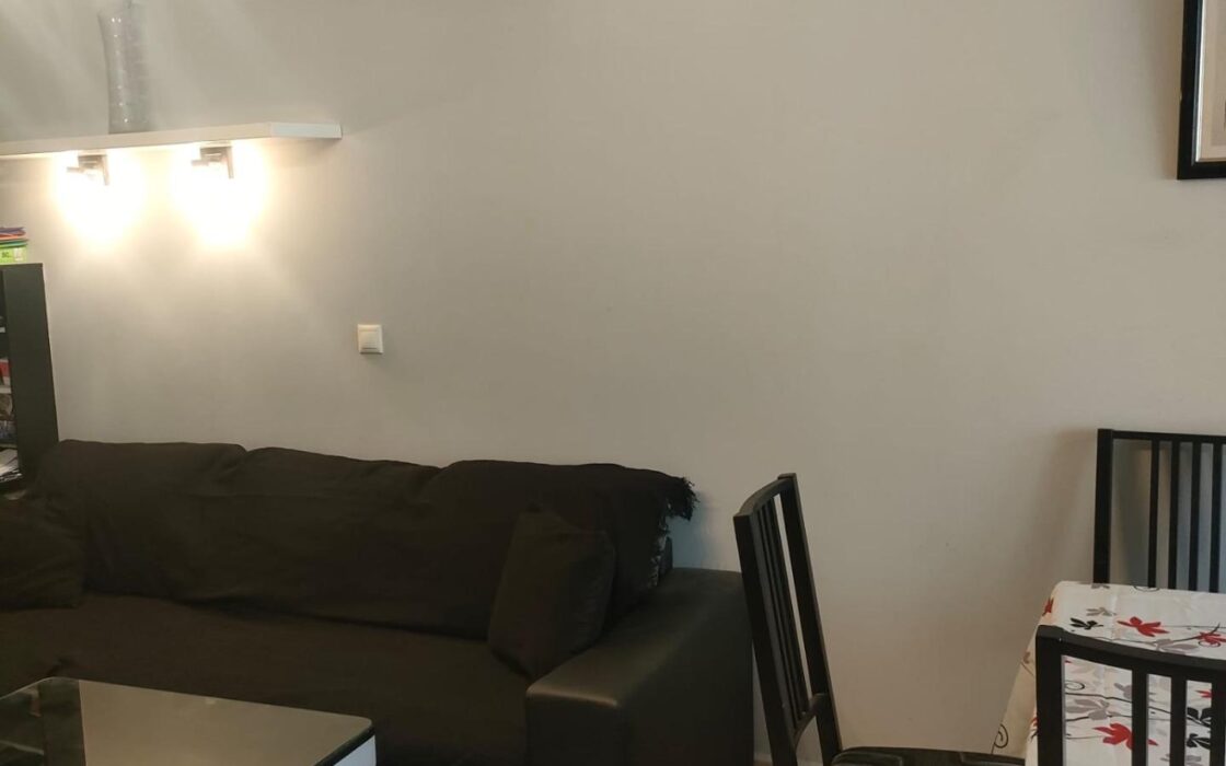 Бунгало с террасой в Лос-Анджелесе, 2 спальни, 60 кв.м