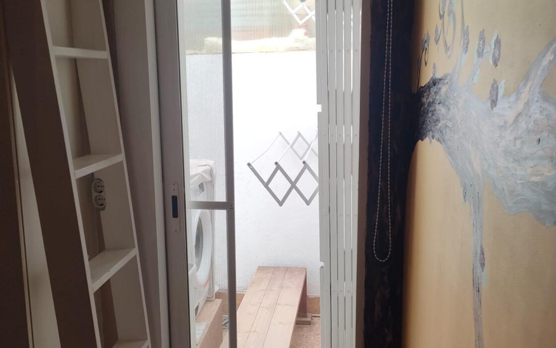 Бунгало с террасой в Лос-Анджелесе, 2 спальни, 60 кв.м