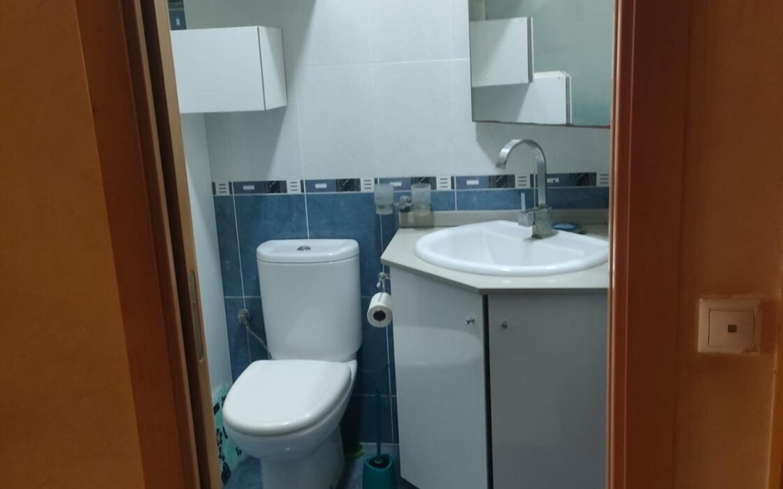 Бунгало с террасой в Лос-Анджелесе, 2 спальни, 60 кв.м