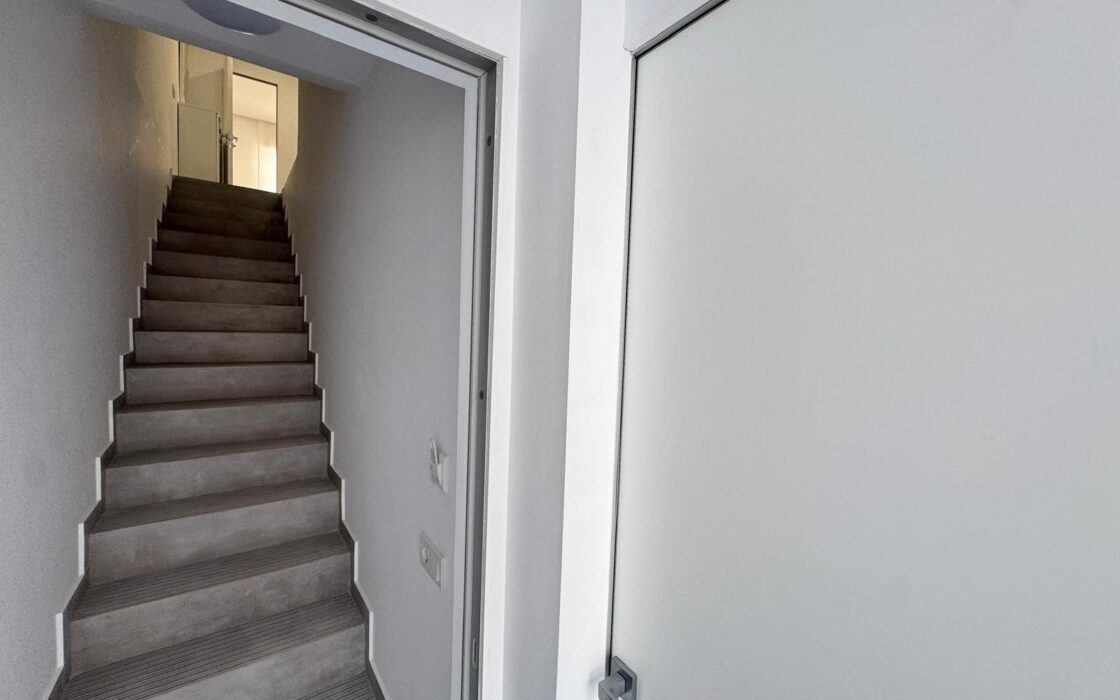 Бунгало-дуплекс в Коста Бланке, 105 кв.м, терраса, 250 м до моря