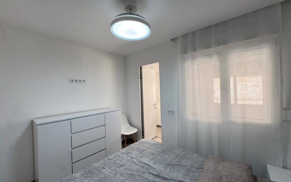 Бунгало-дуплекс в Коста Бланке, 105 кв.м, терраса, 250 м до моря