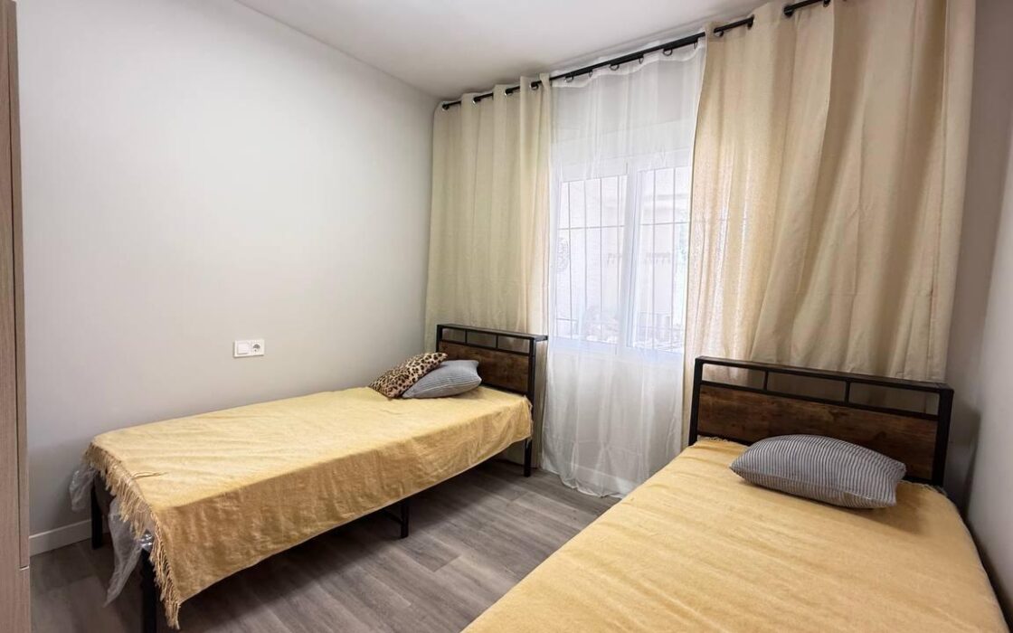 Бунгало на Коста-Бланці 68 кв.м з 2 спальнями біля моря