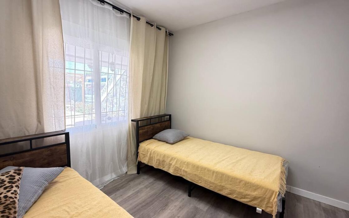 Бунгало на Коста-Бланці 68 кв.м з 2 спальнями біля моря