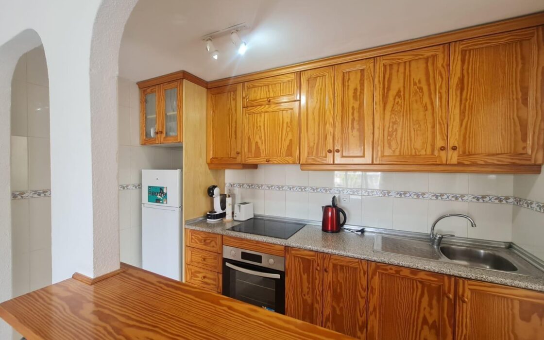 Бунгало в Ориуэла Коста с террасой 58 кв.м у моря