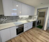 Стильне бунгало з терасою в Торрев’єсі 73 кв.м біля моря