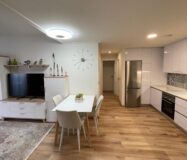 Стильне бунгало з терасою в Торрев’єсі 73 кв.м біля моря