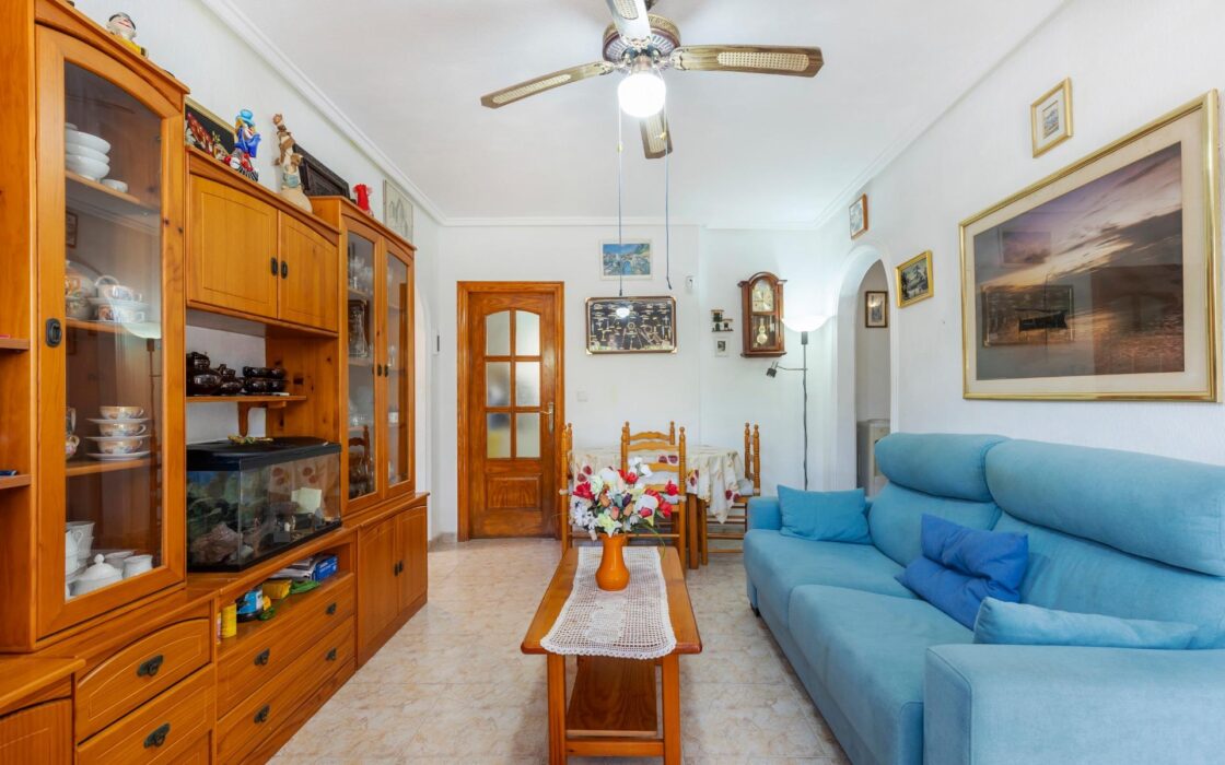 Бунгало в Торревьехе у моря с видом 87 кв.м, 5 комнат