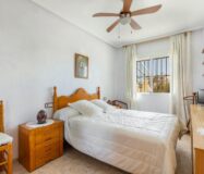 Бунгало в Торревьехе у моря с видом 87 кв.м, 5 комнат