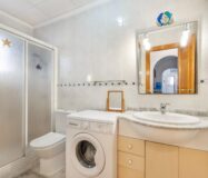 Бунгало в Торревьехе у моря с видом 87 кв.м, 5 комнат