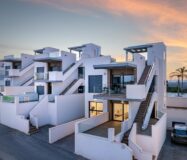 Бунгало 92 кв.м с видом на море в San Miguel de Salinas