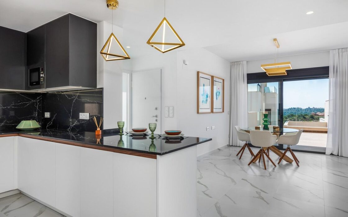 Бунгало 92 кв.м с видом на море в San Miguel de Salinas