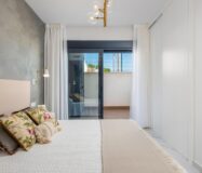 Бунгало 92 кв.м с видом на море в San Miguel de Salinas