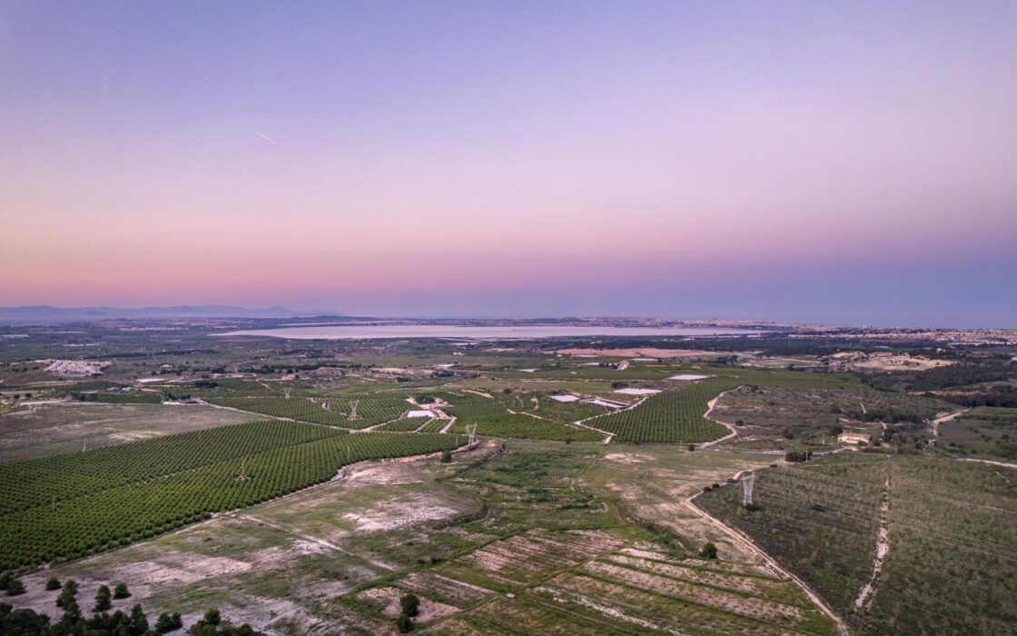 Бунгало 92 кв.м с видом на море в San Miguel de Salinas