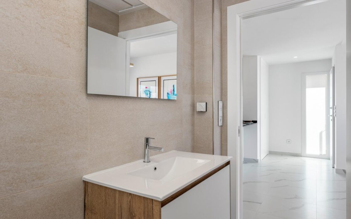 Бунгало 92 кв.м с видом на море в San Miguel de Salinas