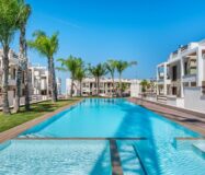 Бунгало в Торревьехе 63 кв.м с террасой у моря