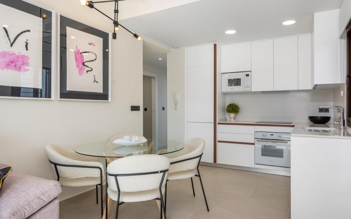 Бунгало в Торревьехе 63 кв.м с террасой у моря