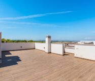 Бунгало в Торревьехе 63 кв.м с террасой у моря