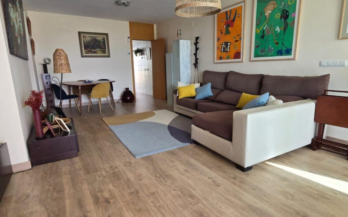 Бунгало в Аликанті біля моря з терасою 135 кв.м