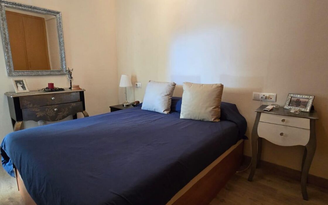 Бунгало в Аликанті біля моря з терасою 135 кв.м