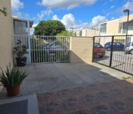 Бунгало в Аликанті біля моря з терасою 135 кв.м