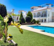 Бунгало 80 кв.м в Сьюдад Кесада, 10 км до моря