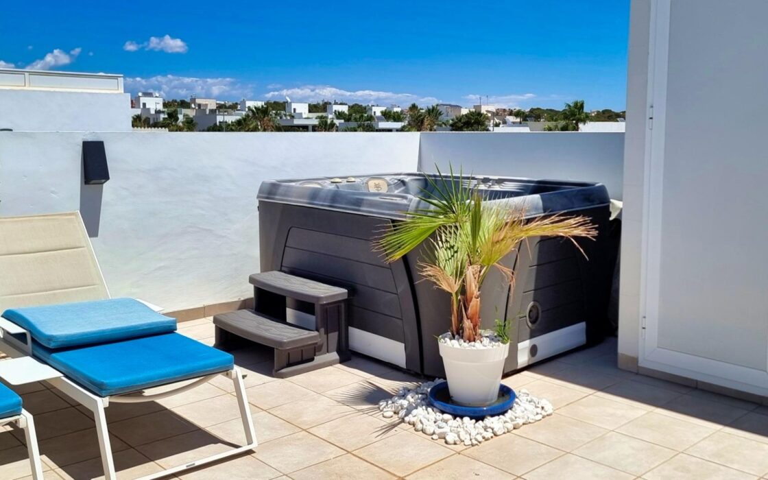 Бунгало 80 кв.м в Сьюдад Кесада, 10 км до моря