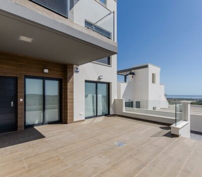 Бунгало з басейном у Сан-Мігель-де-Салінас від 92 кв.м.