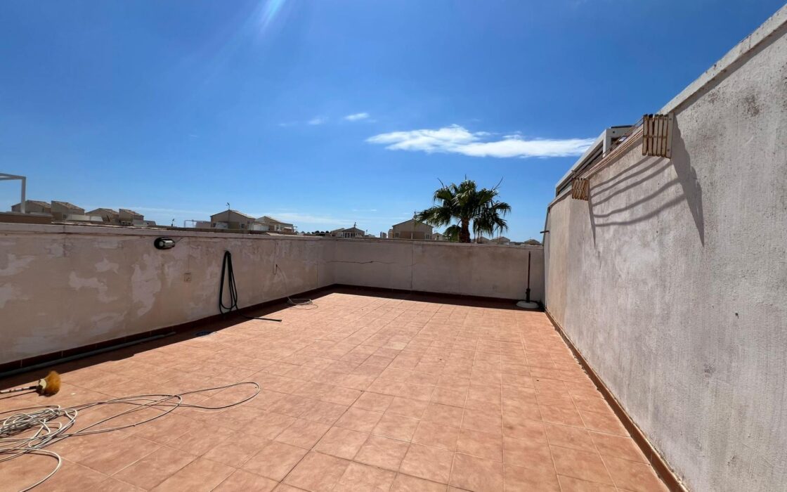 Бунгало в Торревьехе с террасой 70 кв.м в районе Torreta Florida