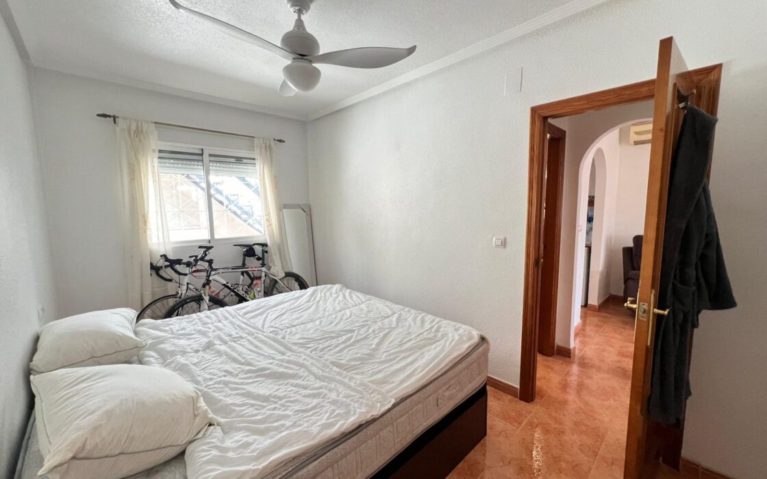 Бунгало в Торревьехе с террасой 70 кв.м в районе Torreta Florida