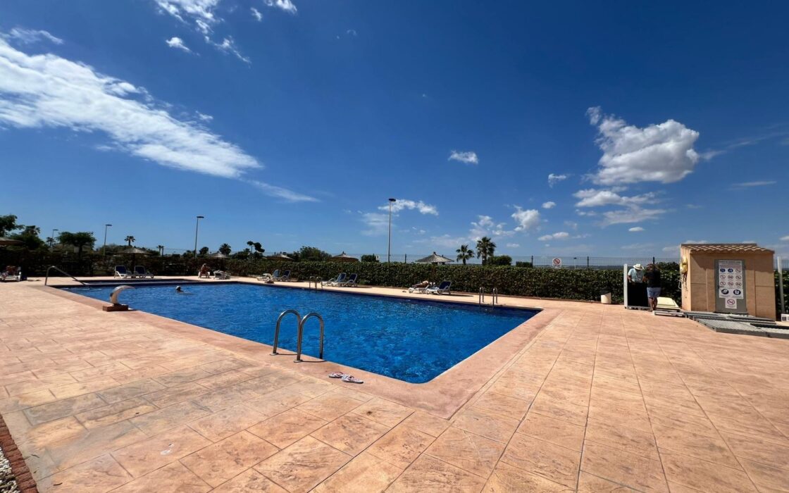 Бунгало в Торревьехе с террасой 70 кв.м в районе Torreta Florida