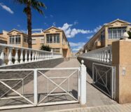 Бунгало в Торревьехе с террасой 70 кв.м в районе Torreta Florida