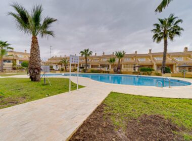 Кутовий будинок в Лос-Альтос з видом на море 350 кв.м