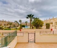 Кутовий будинок в Лос-Альтос з видом на море 350 кв.м