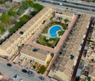 Кутовий будинок в Лос-Альтос з видом на море 350 кв.м