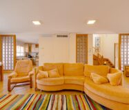 Кутовий будинок в Лос-Альтос з видом на море 350 кв.м