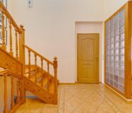 Кутовий будинок в Лос-Альтос з видом на море 350 кв.м