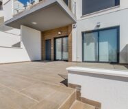 Нові бунгало з терасою в Сан-Мігель-де-Салінас 92 кв.м