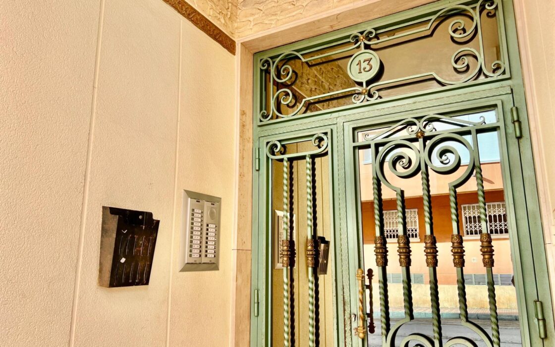 Апартаменты у моря в Торревьехе 53 кв.м с террасой