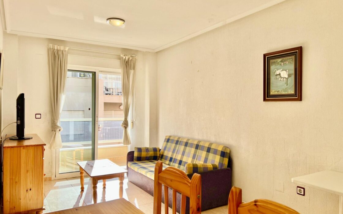 Апартаменты у моря в Торревьехе 53 кв.м с террасой