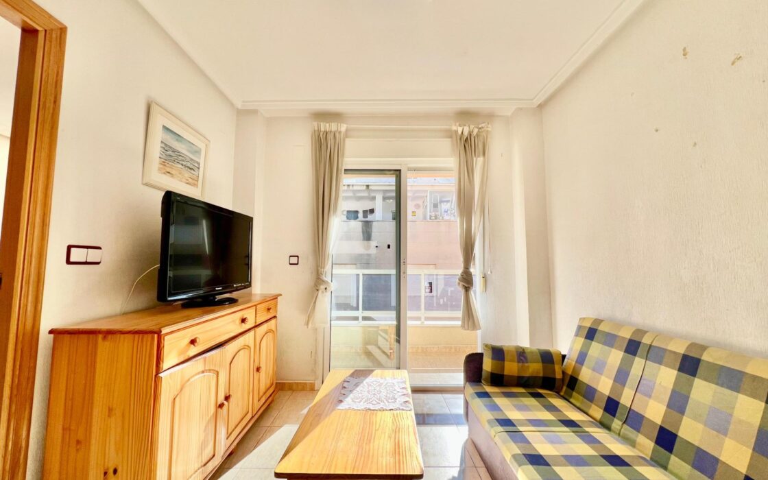 Апартаменты у моря в Торревьехе 53 кв.м с террасой