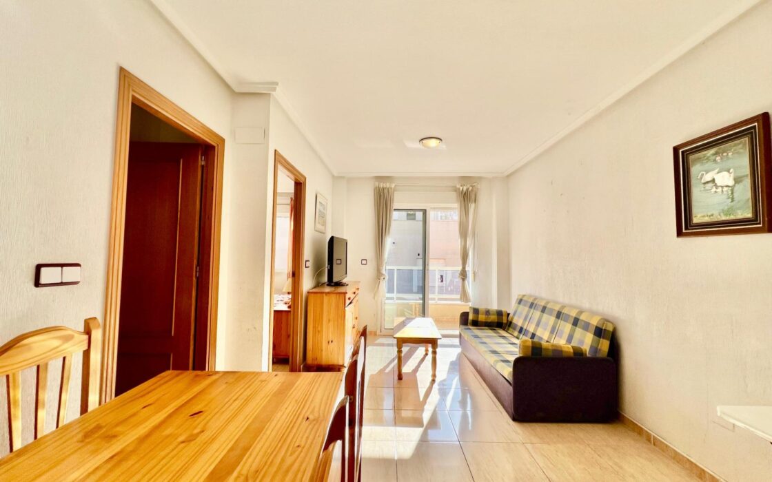 Апартаменты у моря в Торревьехе 53 кв.м с террасой