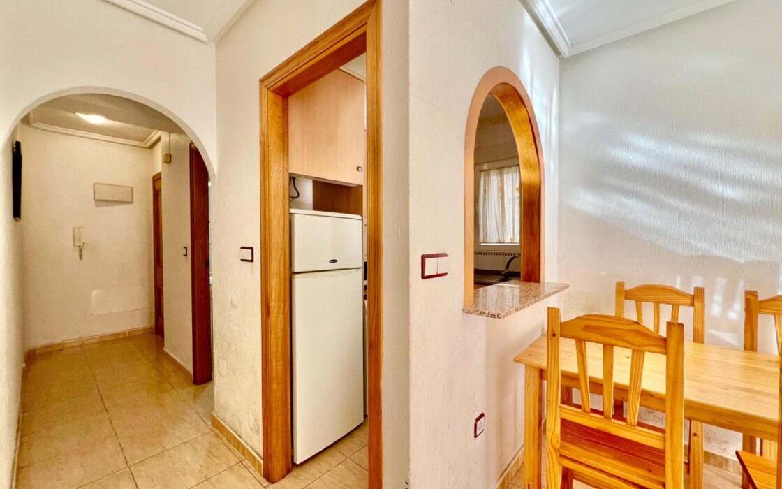 Апартаменты у моря в Торревьехе 53 кв.м с террасой